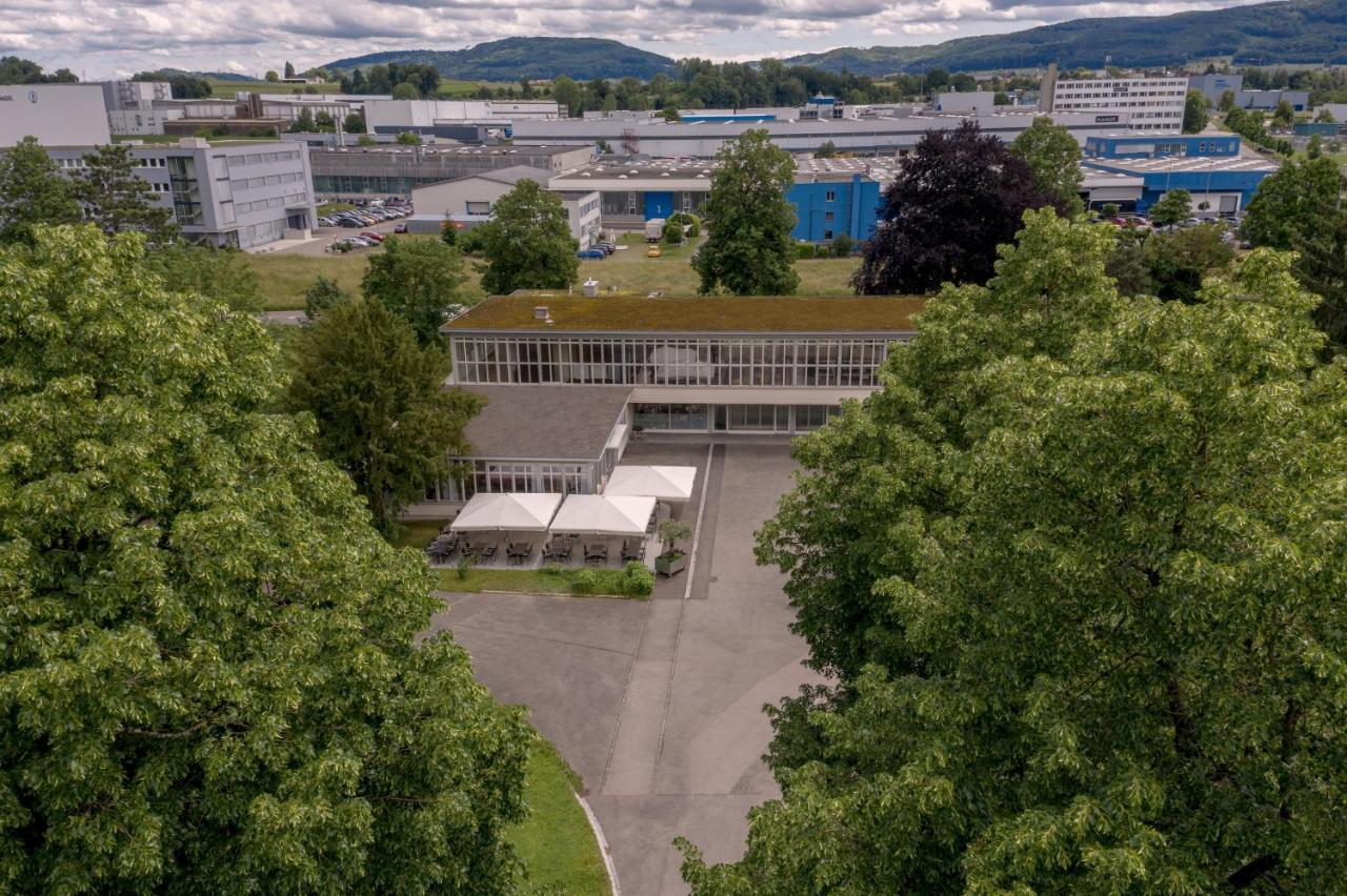 Bata Club Haus Hotel Möhlin Buitenkant foto