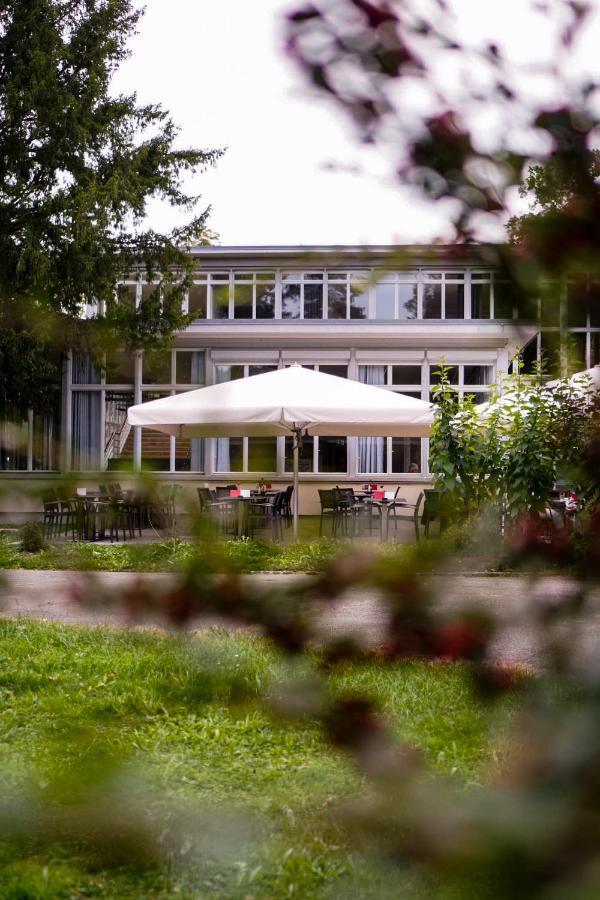 Bata Club Haus Hotel Möhlin Buitenkant foto